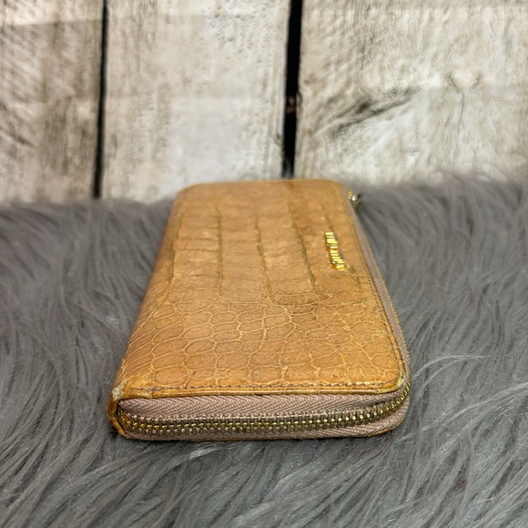 MIU MIU - 3/4 Zip Wallet - Picture 6 of 12